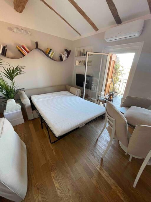 Romantic Attic Room With Panoramic View โบโลญญา ภายนอก รูปภาพ