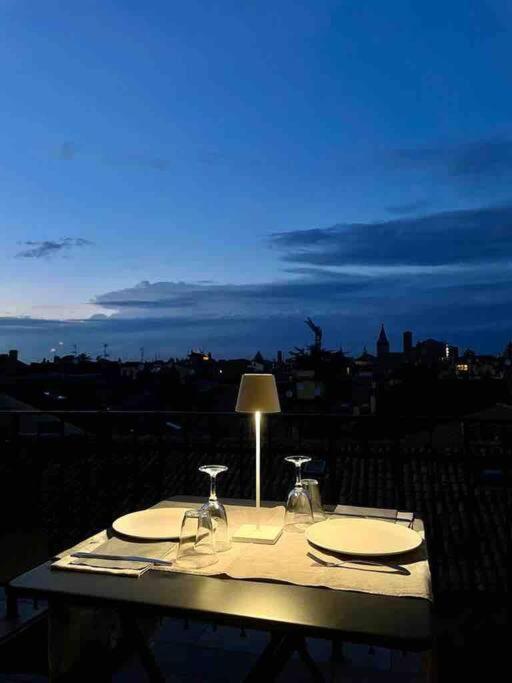 Romantic Attic Room With Panoramic View โบโลญญา ภายนอก รูปภาพ